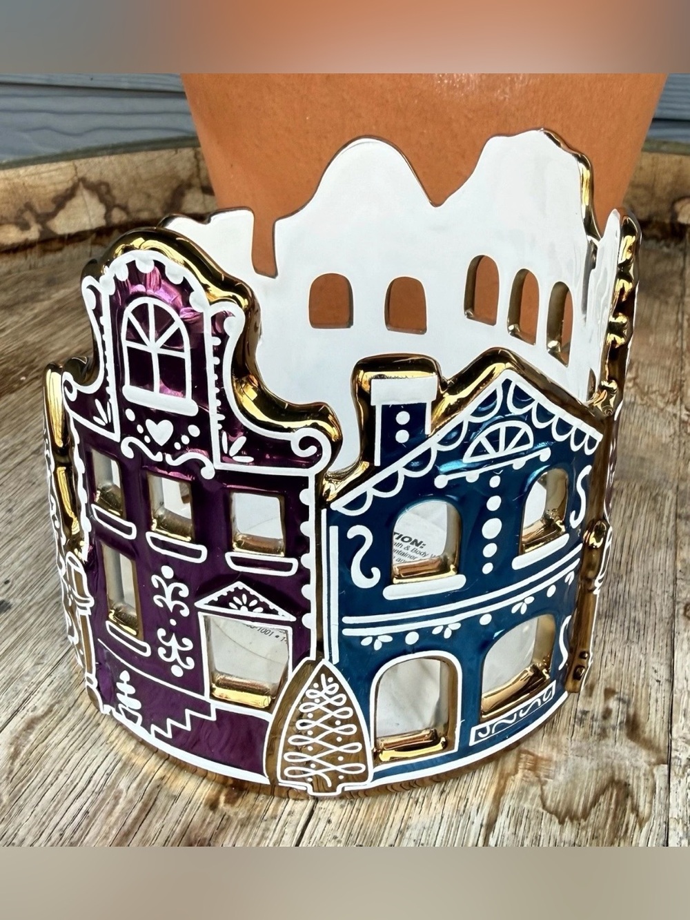 Bath & Body Works CERAMIC GINGERBREAD VILLAGE 3-Wick Candle Holder LAND OF SWEET